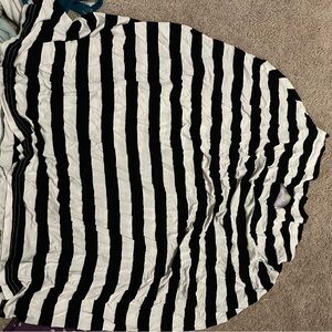 Itzy ritzy multi use cover